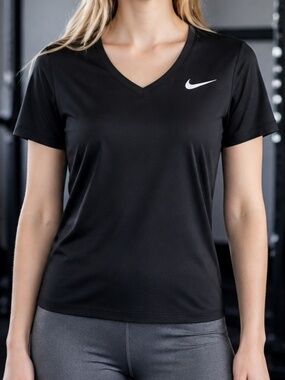 Nike Women's Black Short Sleeve V-Neck Tee